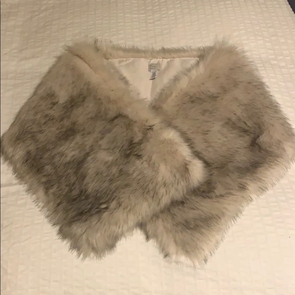 Fur shrug